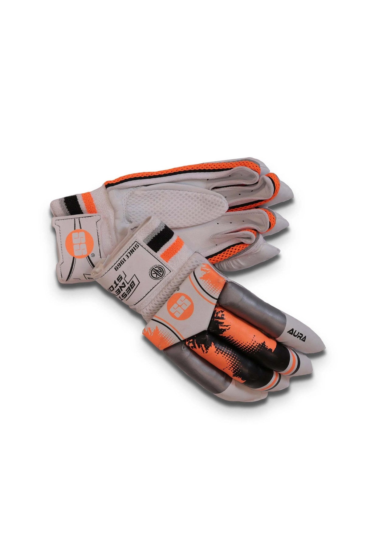 SS Aura Premium Kashmir Willow Cricket Kit