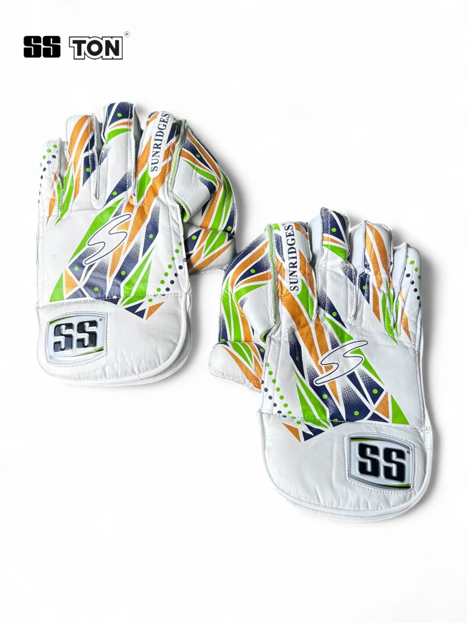 SS Aerolite Wicket Keeping Gloves